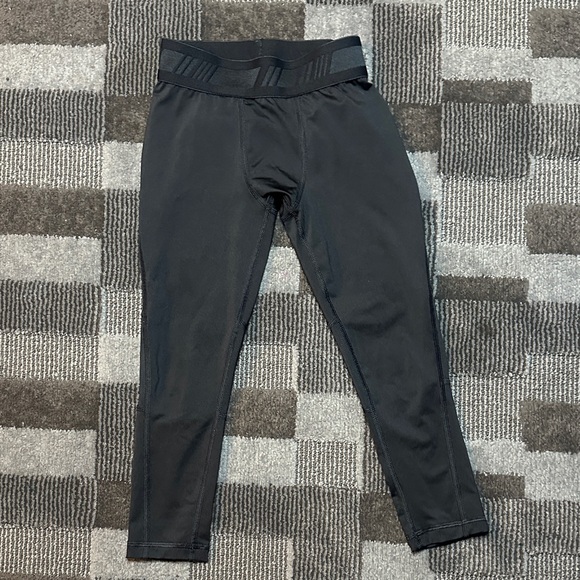 Other - DSG boys athletic cropped legging size s